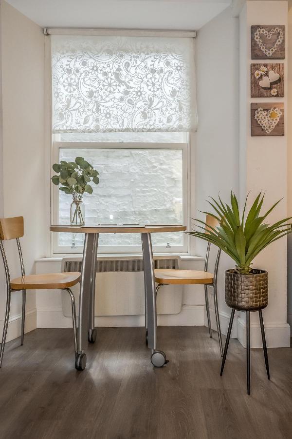 Spacious & Cosy Studio Flat In The Heart Of Edinburgh City Centre Exterior photo
